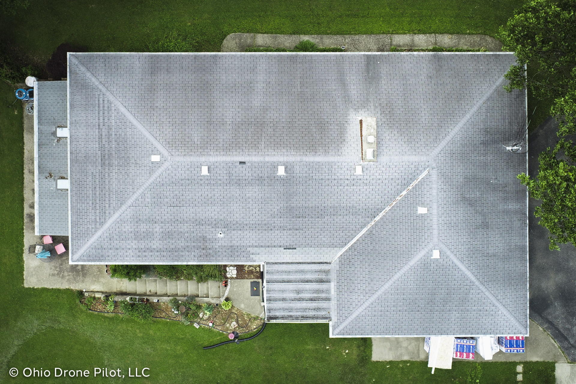 Aerial photo of an aged roof, © Ohio Drone Pilot, LLC